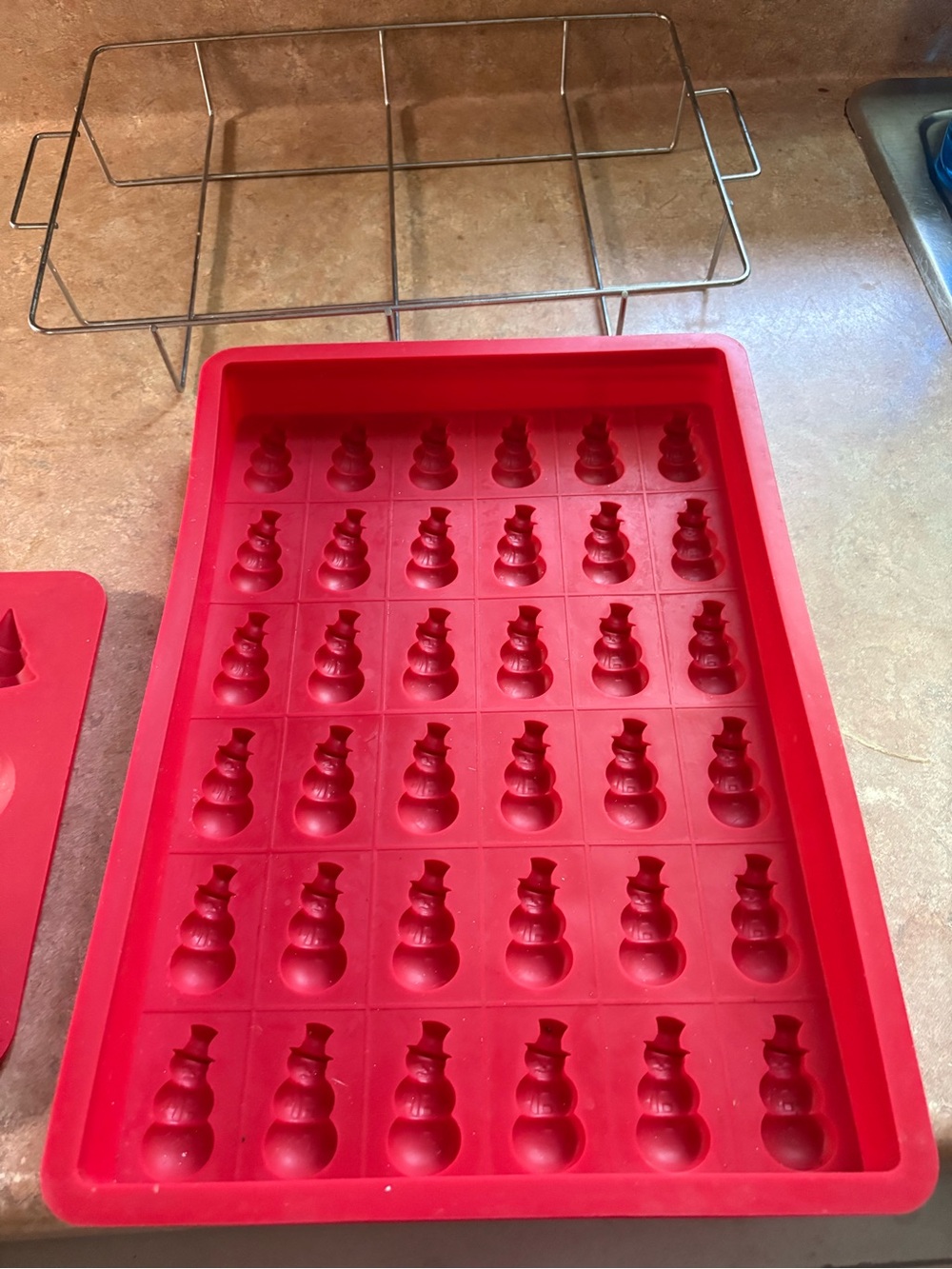 Silicone brownie/ cake pan 9x13 with extra tray for butter mints or chocolates!